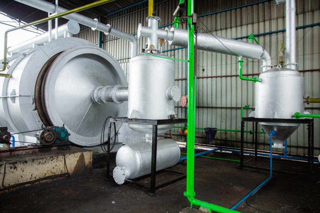 Industrial machinery and pipes